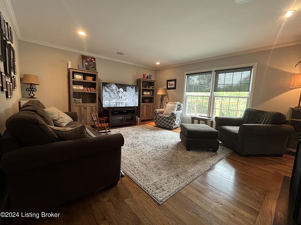 908 Iola Rd, Louisville, KY 40207 Zillow