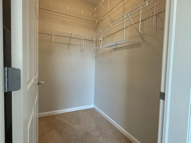 1136 Halifax Pl — Photo 12