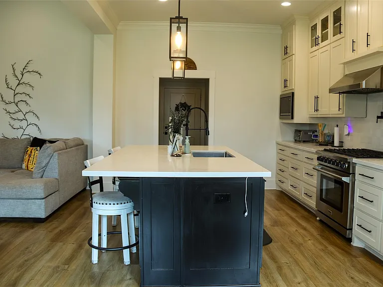 313 Mandavilla Way — Photo 12