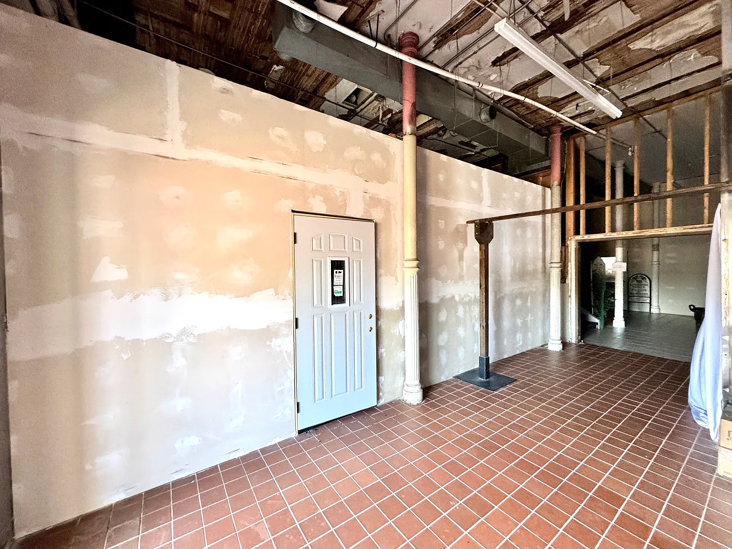 Studio, 620 sqft, $500 — Photo 2