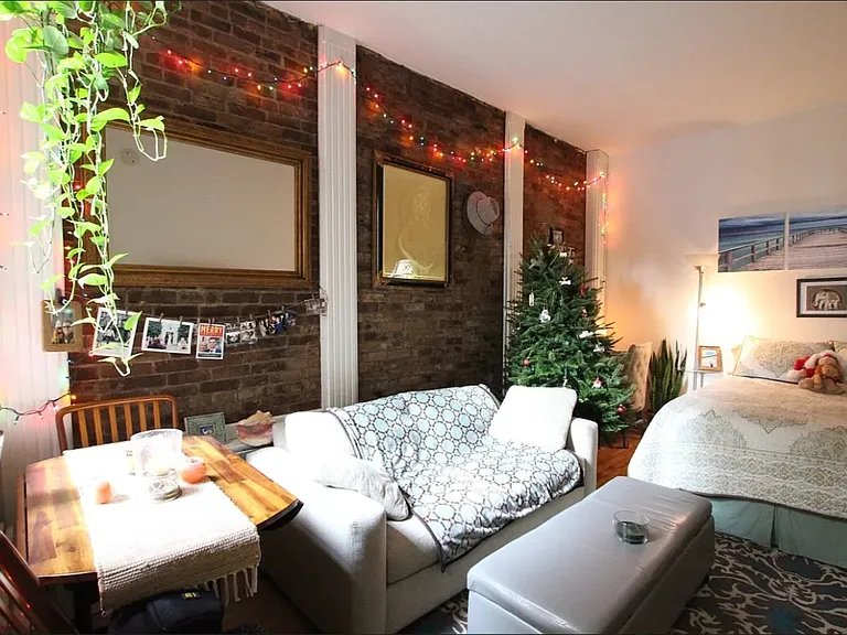 452 W 22nd St #4B — Photo 6
