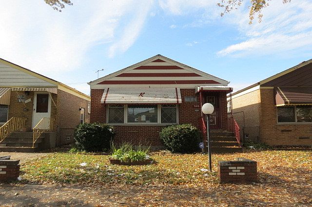 1st image of 4616 S La Crosse Ave