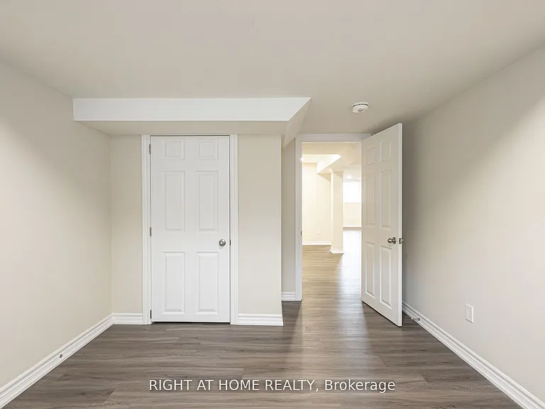 40 Sabbe Cres #BASEMENT — Photo 11