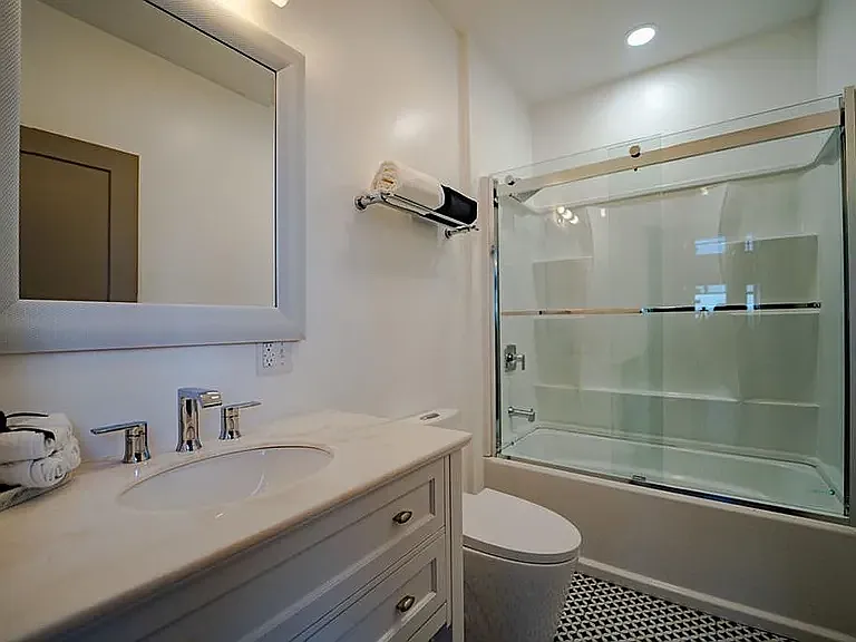 Marbella Lofts — Photo 14