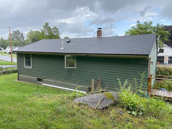 18 Morgan St, Bellows Falls, VT 05101