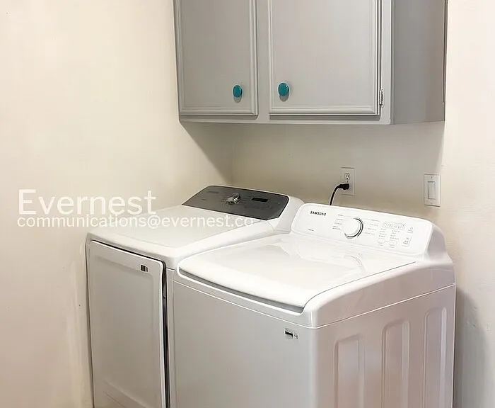 1855 Icarus Dr #A — Photo 10