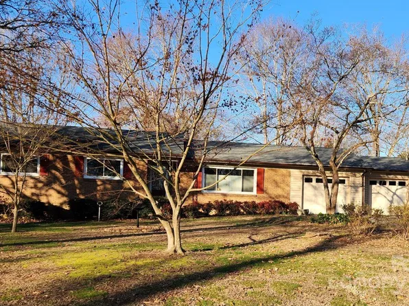 1872 Rock Springs Cir, Denver, NC 28037