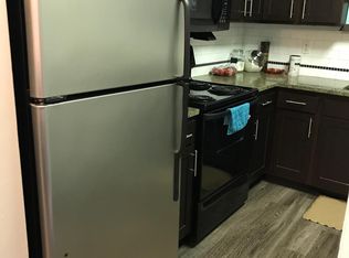 9817 Vieux Carre Dr APT 12, Louisville, KY 40223