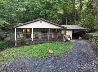 180 Whippoorwill Rdg, Whittier, NC 28789