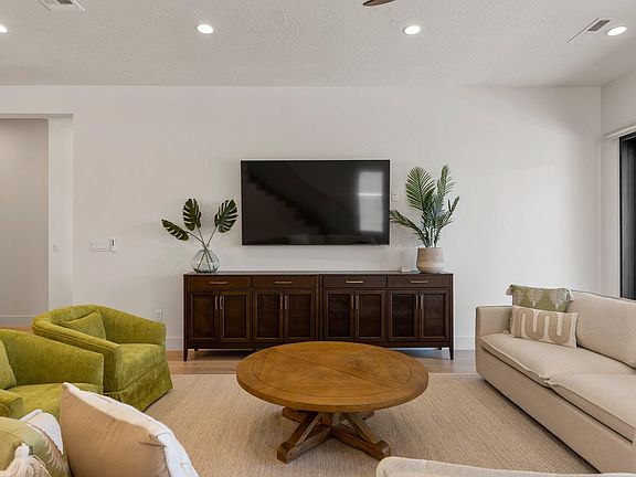 5th image of 5421 Lula Bay Ln