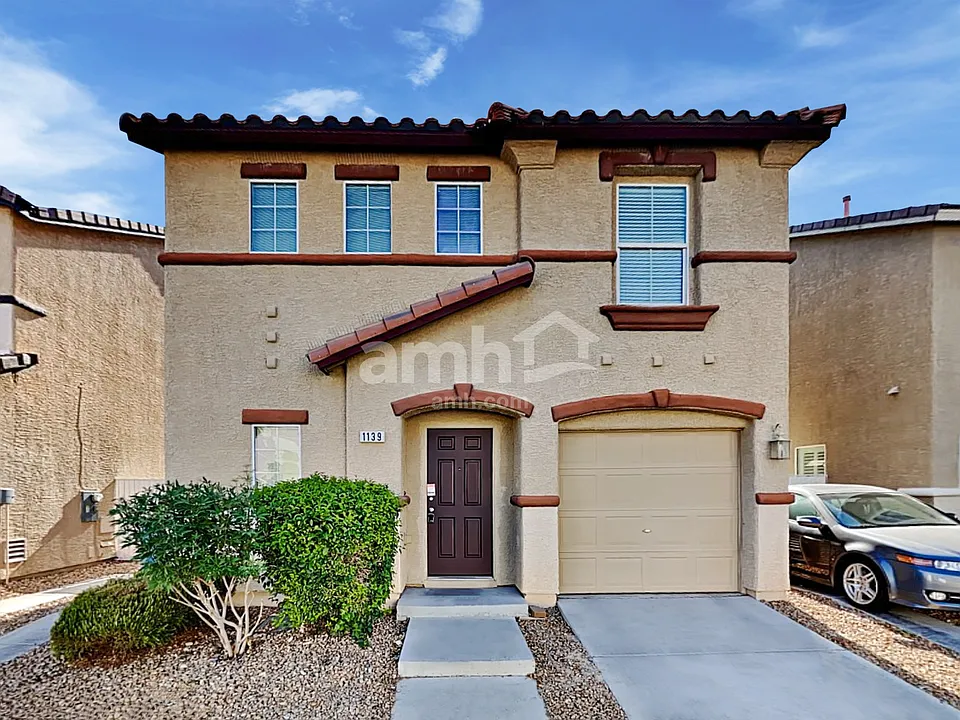 1139 Black Cherry St