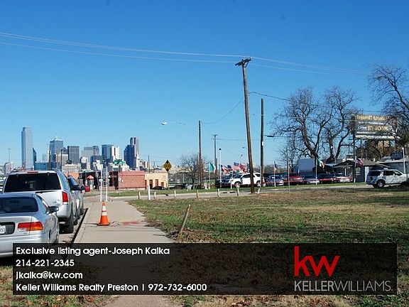 5th image of 942 E Jefferson Blvd