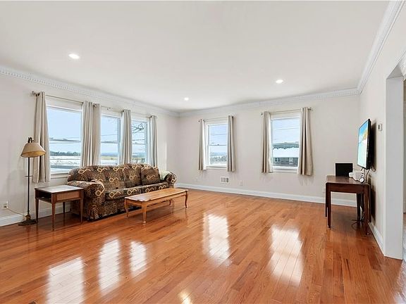 4th image of 424 Lansingville Rd