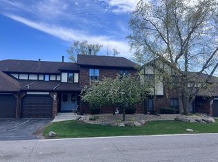 5010 Spinnaker Ln UNIT C, Crown Point, IN 46307