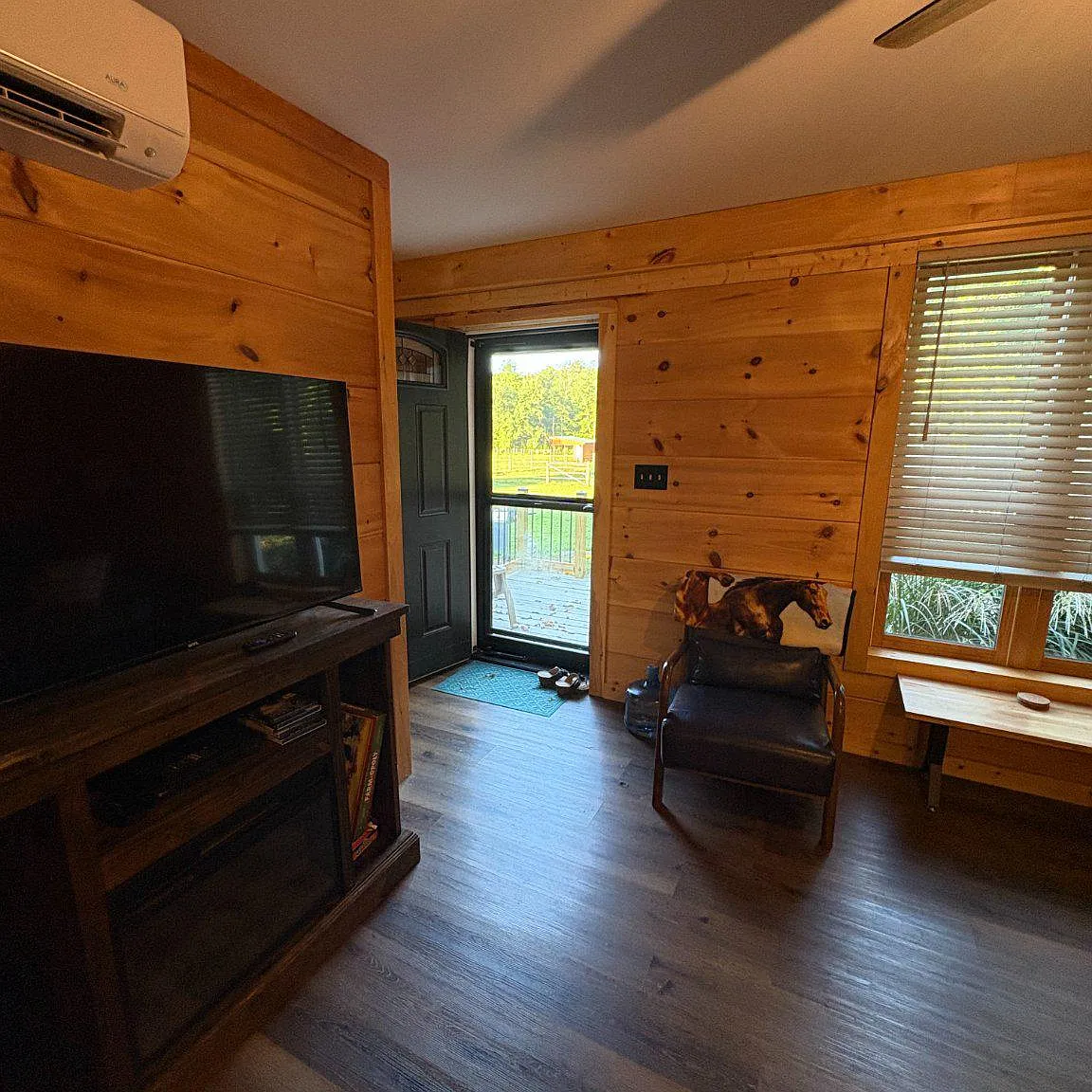 2 bed, 1.0 bath, 750 sqft, $4,250 — Photo 3