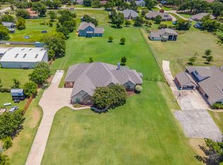 7701 Berry Rd, Burleson, TX 76028