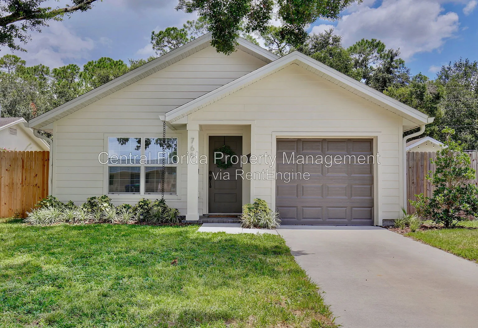 3 bed, 2.0 bath, 1456 sqft, $2,399 — Photo 1