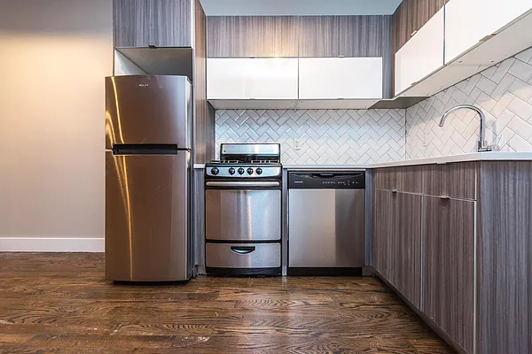 Rented by Nooklyn NYC LLC | media 12