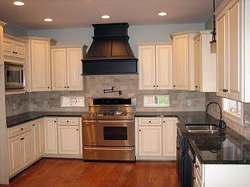 2nd image of 108 Amaya Dr