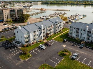 104 Clinton Reef Dr Unit 104, Pt Clinton, OH 43452