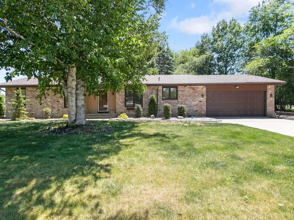 51270 Tee Ct, South Bend, IN 46628