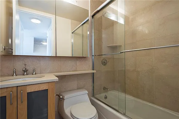 Rented by Douglas Elliman | media 21