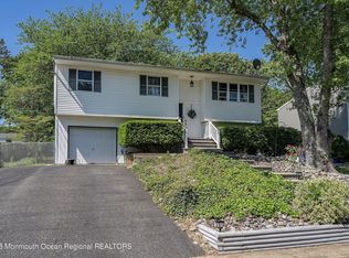 595 Karen Ln, Brick, NJ 08724