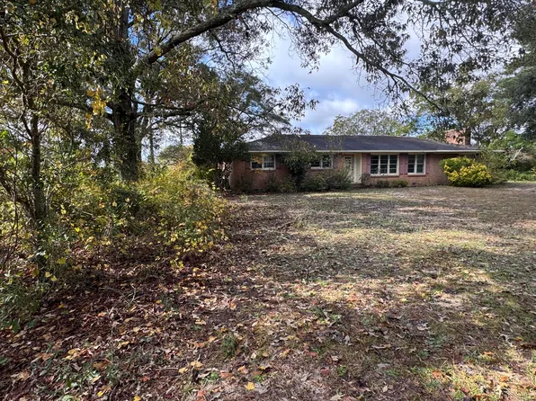 496 Manville Street Charles Rd, Bishopville, SC 29010