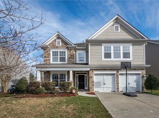 10024 Seven Oaks Dr, Charlotte, NC 28215