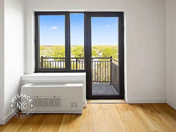 4th image of 1825 Ocean Ave #9K
