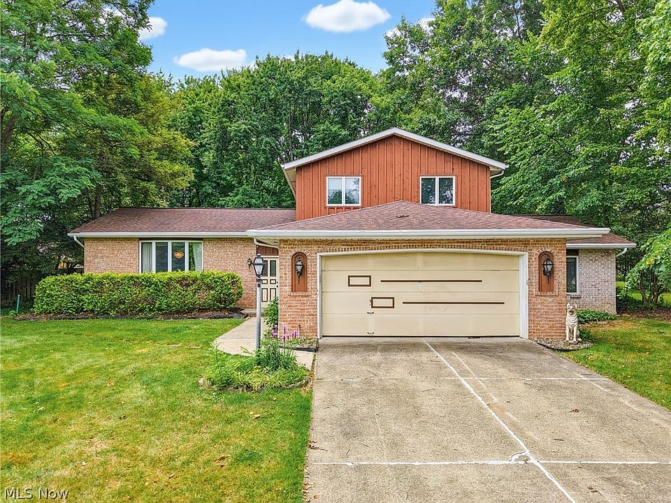 1st image of 9841 Cedarwood Dr