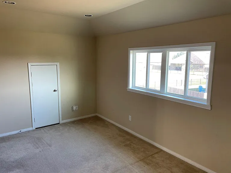 9111 Turnbull Ln — Photo 10