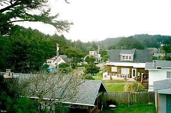 5th image of 3106 SW Beach Ave