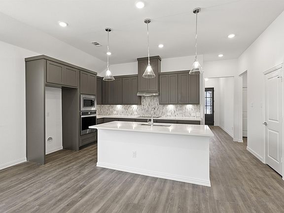 Coyote Meadows - Crockett Interior Image 4