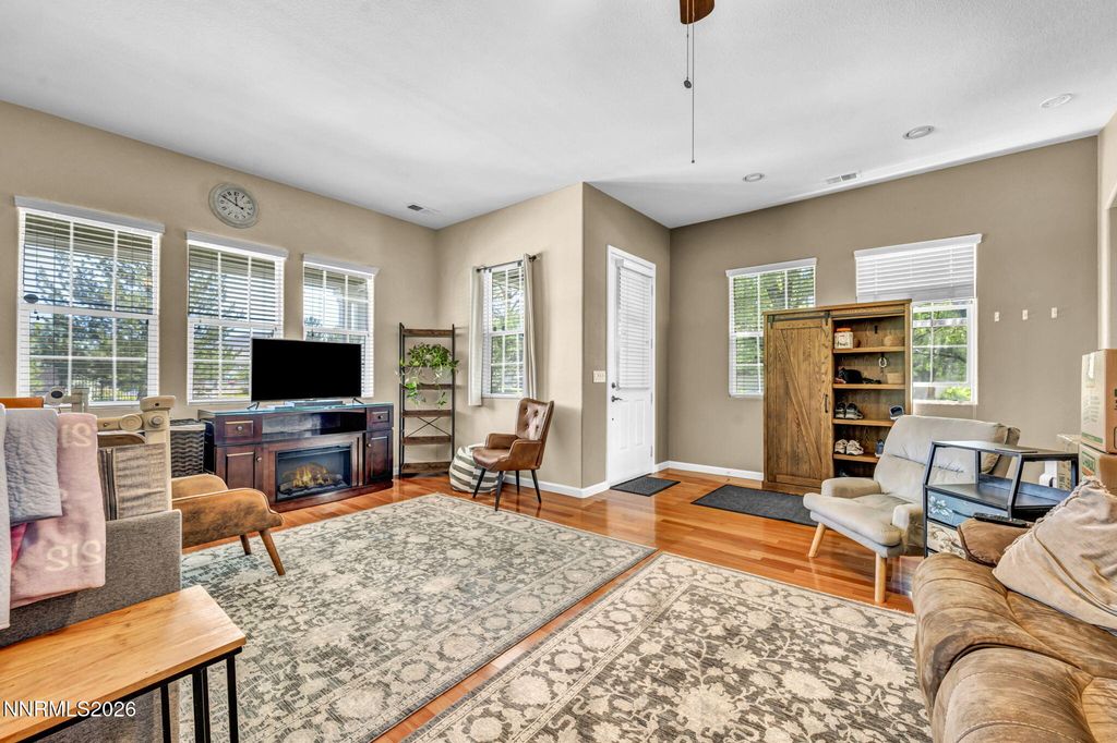 1690 Emerald Bay Dr, Reno, NV - More