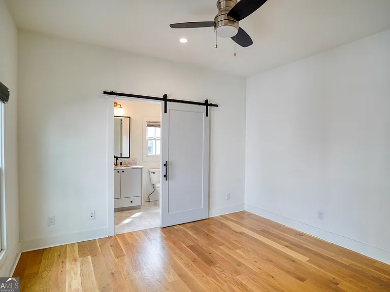 157 Ravenhurst Ln — Photo 29