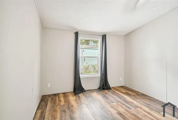 10609 Bay Hills Cir — Photo 23