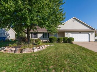 2932 Meadowcroft Ln, Kalamazoo, MI 49004