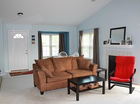 4th image of 9011 Summit Ct