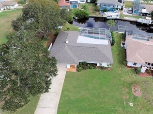 1906 Greenlawn Dr, Englewood, FL 34223