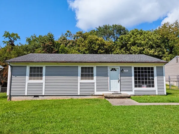 2028 Top Hill Dr NW, Roanoke, VA 24017
