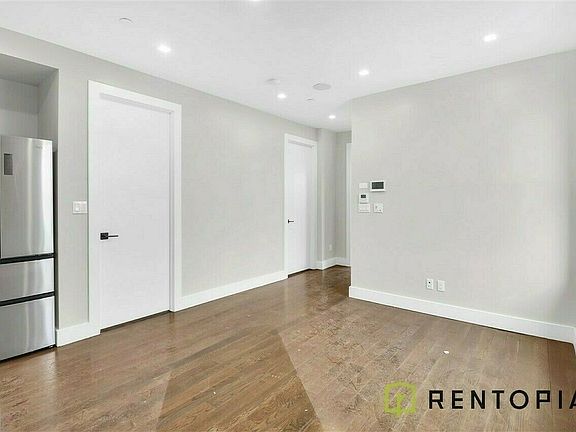 5th image of 199 Stockholm St #343
