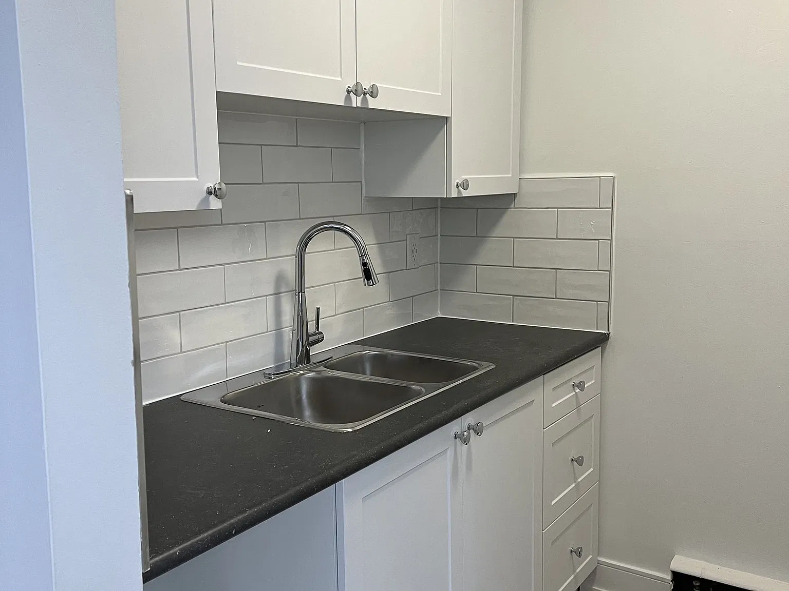 21 Stirling Avenue South Kitchener — Photo 3