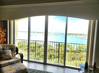 32 Harbour Isles Dr W #PENTHOUSE 02, Fort Pierce, FL 34949