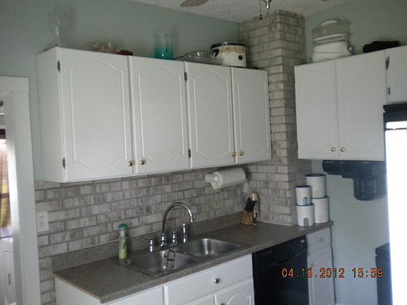 3rd image of 285 Glad St
