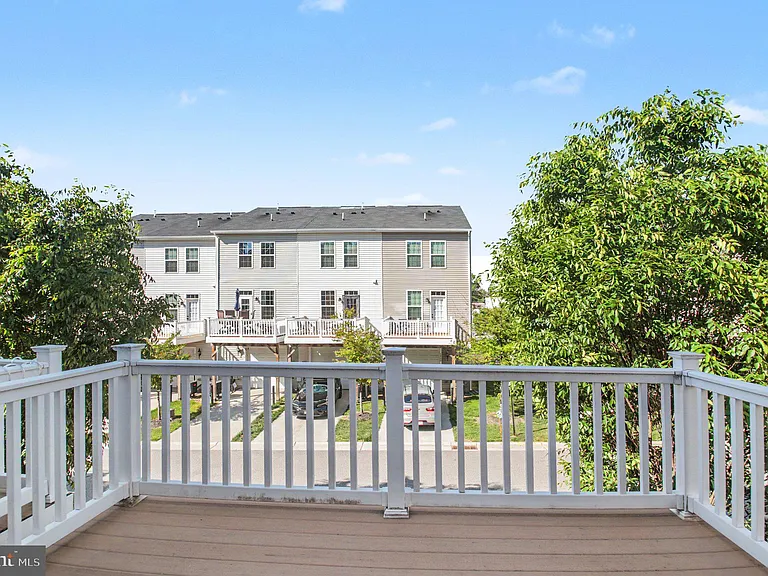 1643 Dorothy Ln — Photo 21