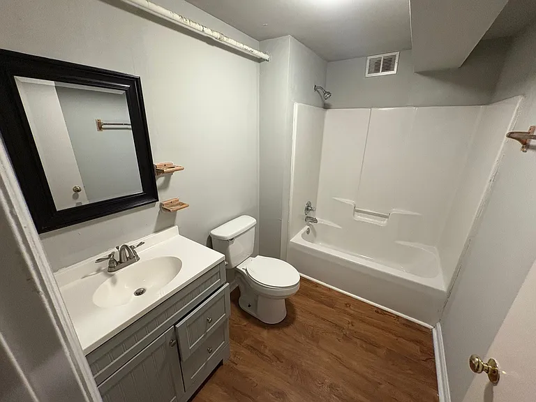 Welcome to 400 East Clayton Street! — Photo 20
