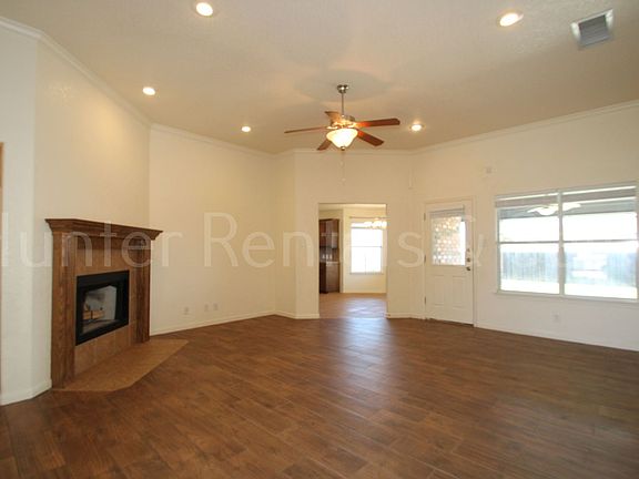 4th image of 709 Aries Ave