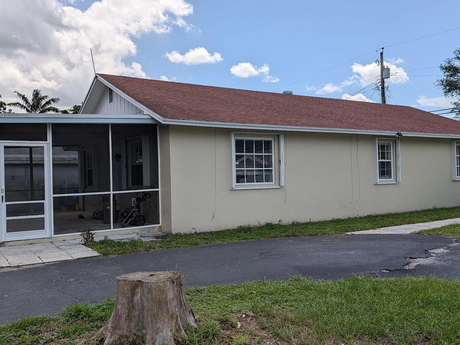 2 bed, 1.0 bath, 1296 sqft, $2,600 — Photo 2