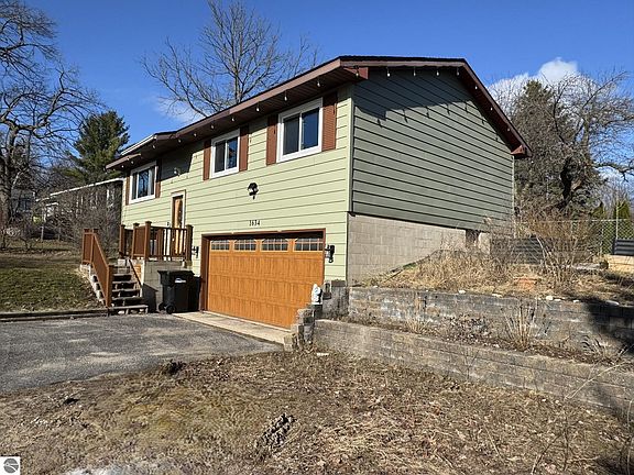 2nd image of 1634 Rasho Rd